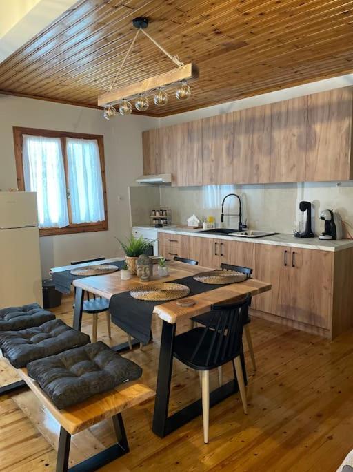 Politis' Wooden House Διαμέρισμα Βασιλική Εξωτερικό φωτογραφία