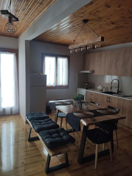 Politis' Wooden House Διαμέρισμα Βασιλική Εξωτερικό φωτογραφία