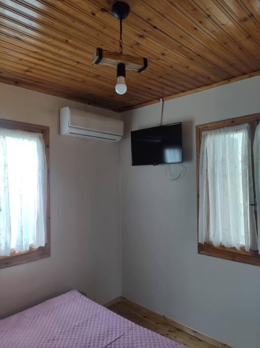 Politis' Wooden House Διαμέρισμα Βασιλική Εξωτερικό φωτογραφία